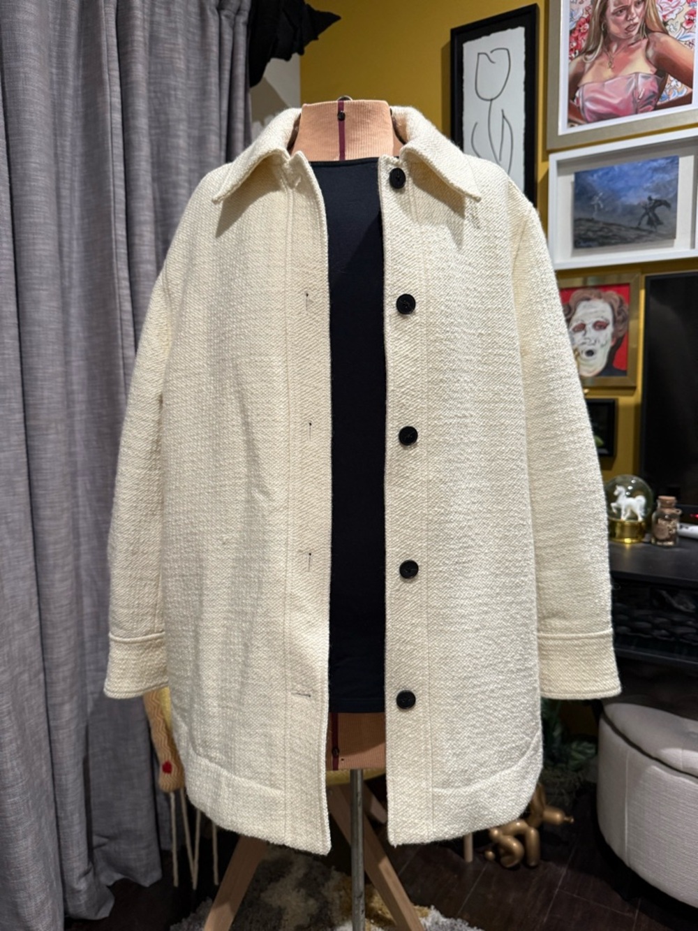 Club Monaco Cream Textured Quilted Shacket